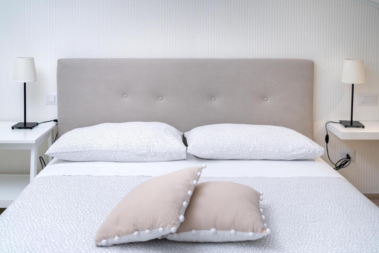Otium Rooms / Camere E Appartamenti Morrovalle Kültér fotó