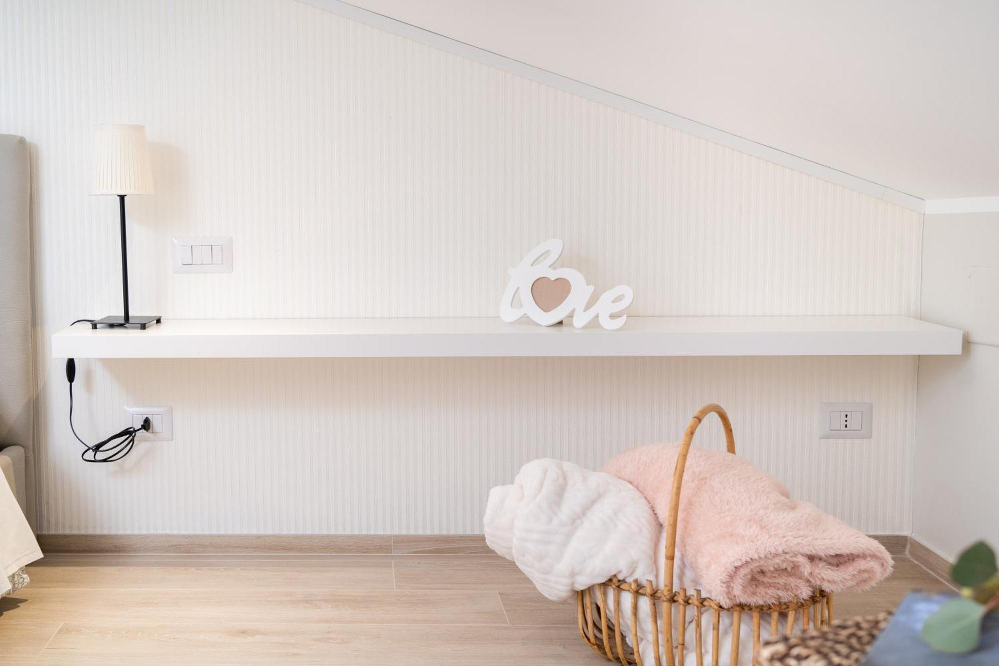 Otium Rooms / Camere E Appartamenti Morrovalle Kültér fotó