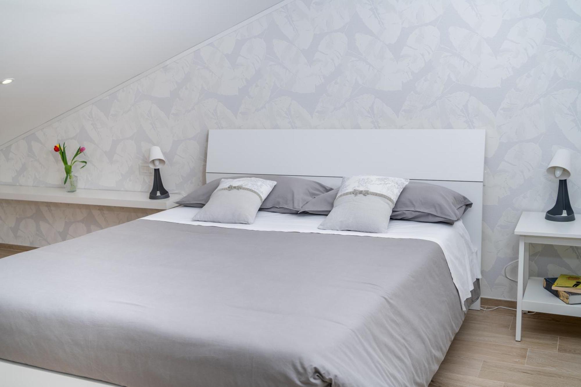 Otium Rooms / Camere E Appartamenti Morrovalle Kültér fotó